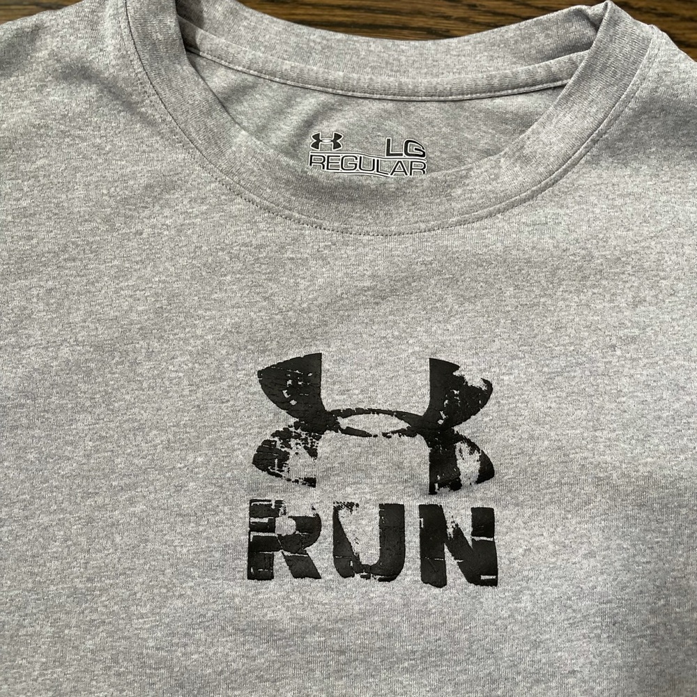 NWOT Under Armour tee shirt. Size L